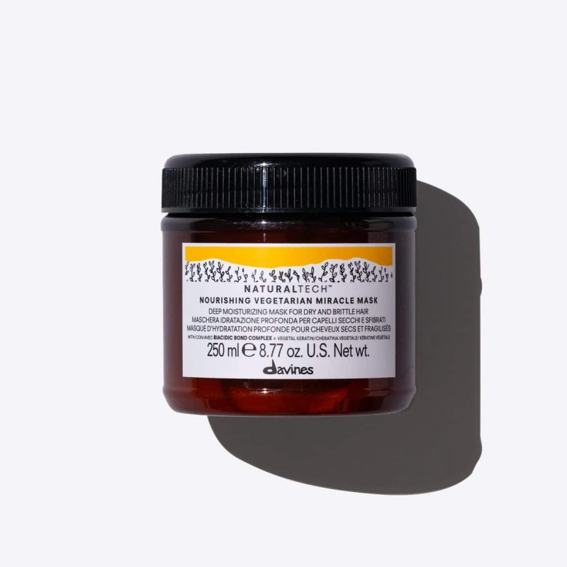 Живильна маска для волосся DAVINES NOURISHING Vegetarian Miracle Mask для тьмяного, густого або неслухняного волосся 250 мл Живильна маска для волосся DAVINES NOURISHING Vegetarian Miracle Mask для тьмяного, густого або неслухняного волосся 250 мл