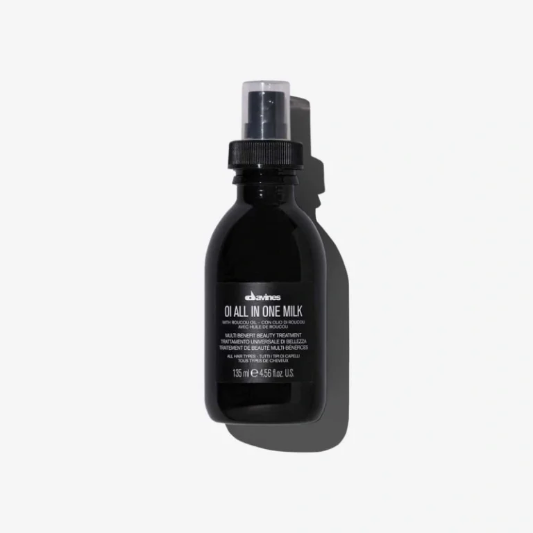 Зволожуюче молочко для волосся DAVINES OI All In One Milk для зменшення пухнастості 135 мл